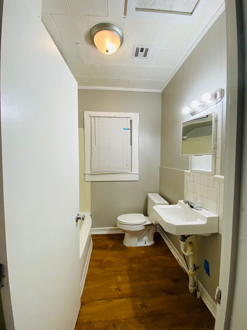 Cozy, Spacious, 2 Bed/1 Bath Cottage in Rayne! – photo 5