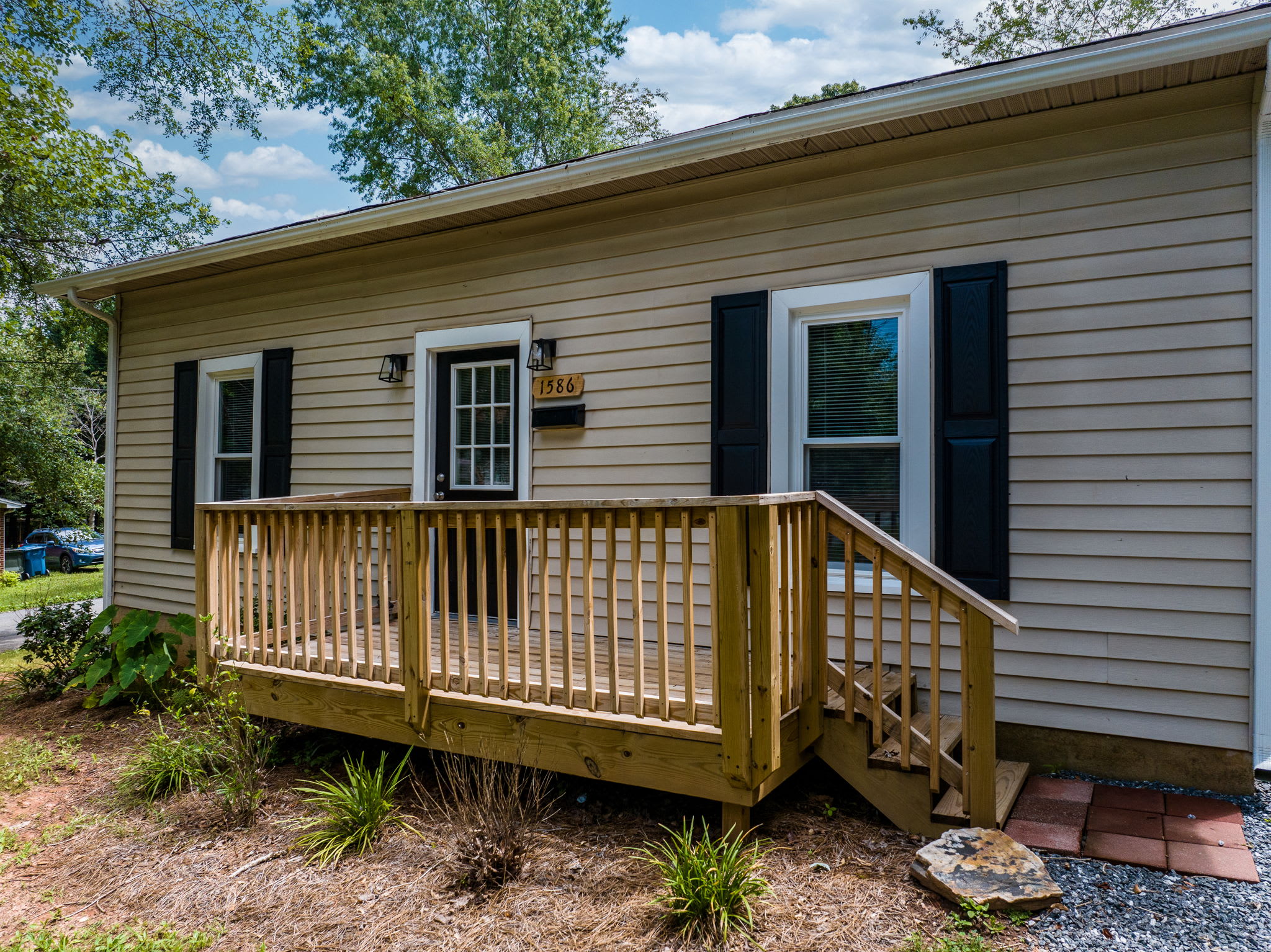1586 3Rd Street Dr Ne – photo 2