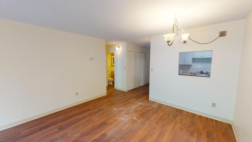 70 Centre St – photo 3