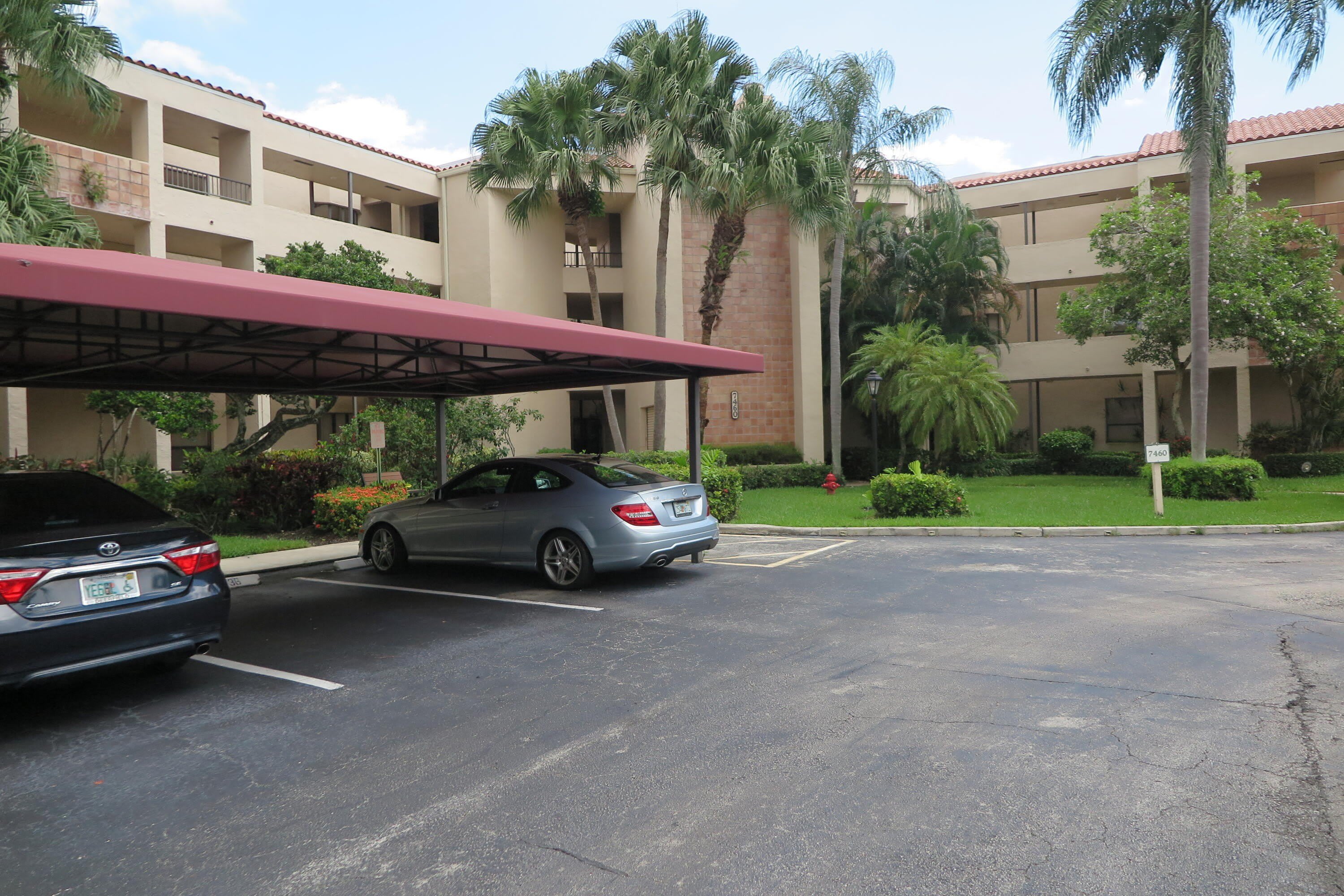 7460 La Paz Boulevard – photo 1