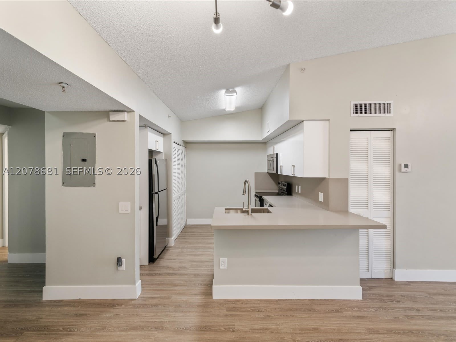 155 NW 96th Ter – photo 5