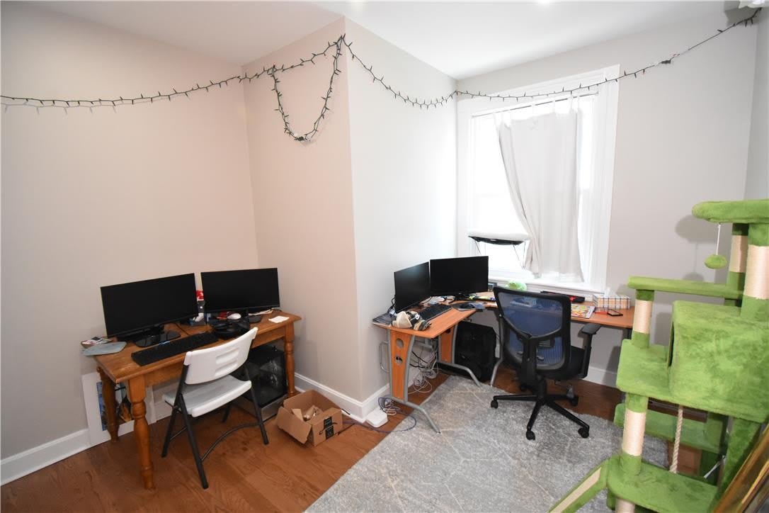 219 W Burke Street – photo 5