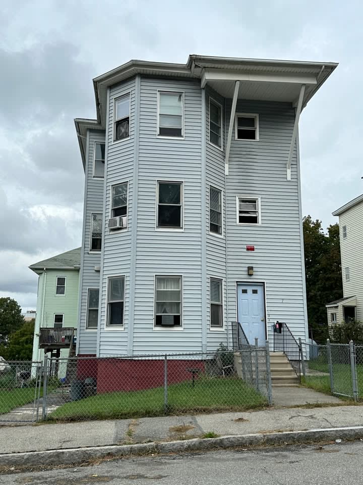 7 Sturgis Street – photo 1