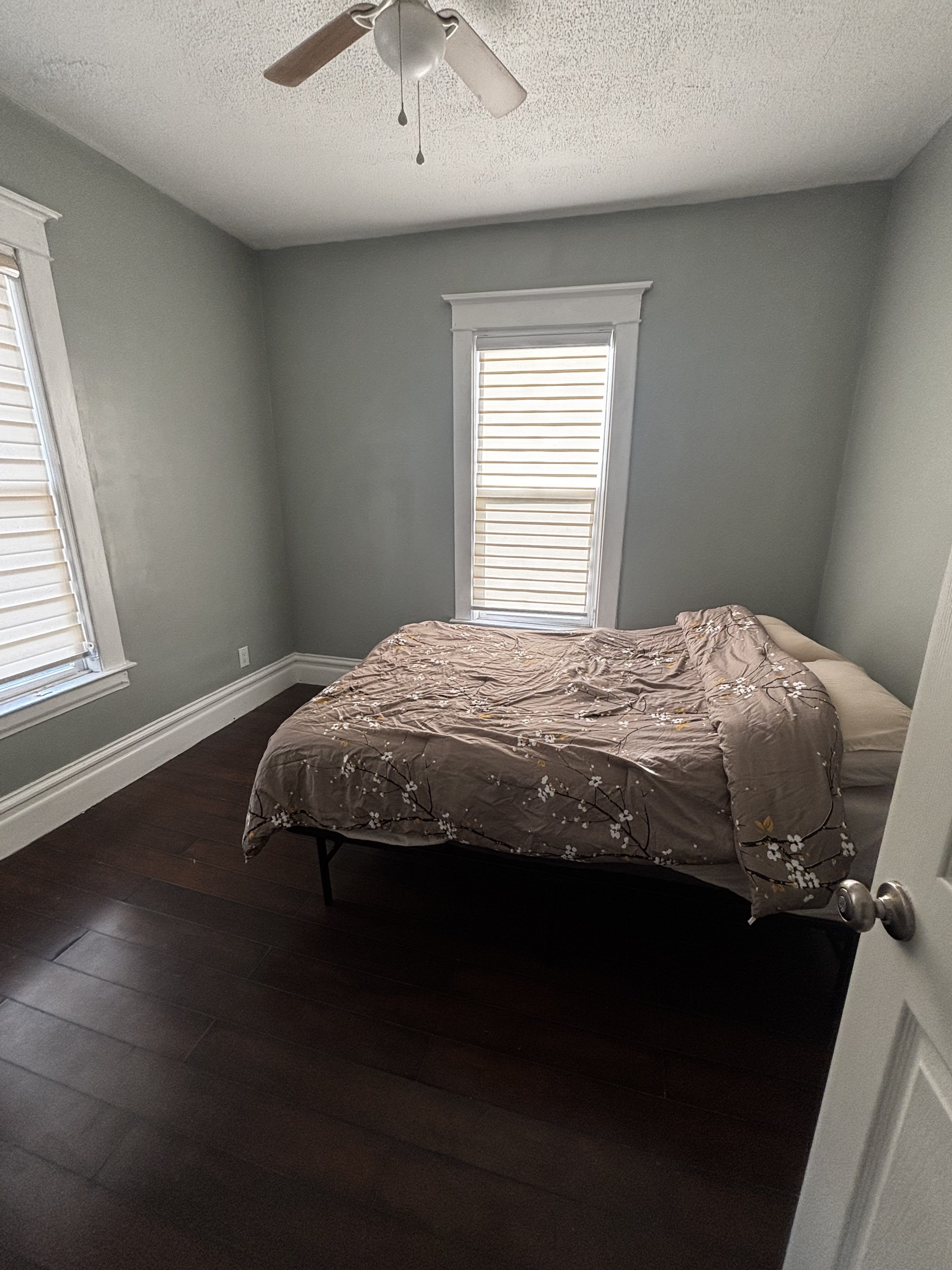 1034 Worden Street Southeast – photo 3