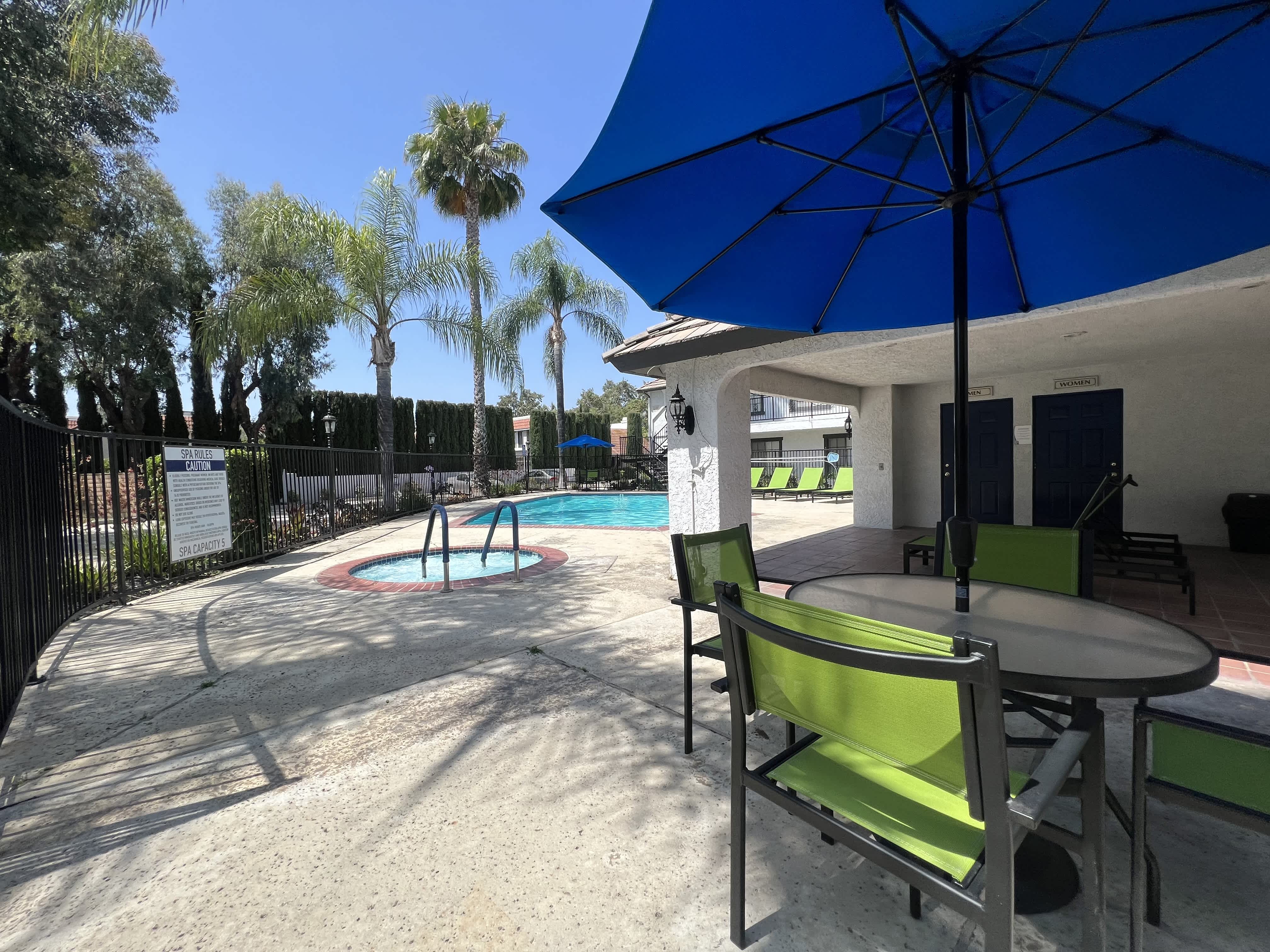 Charter Oaks – photo 4