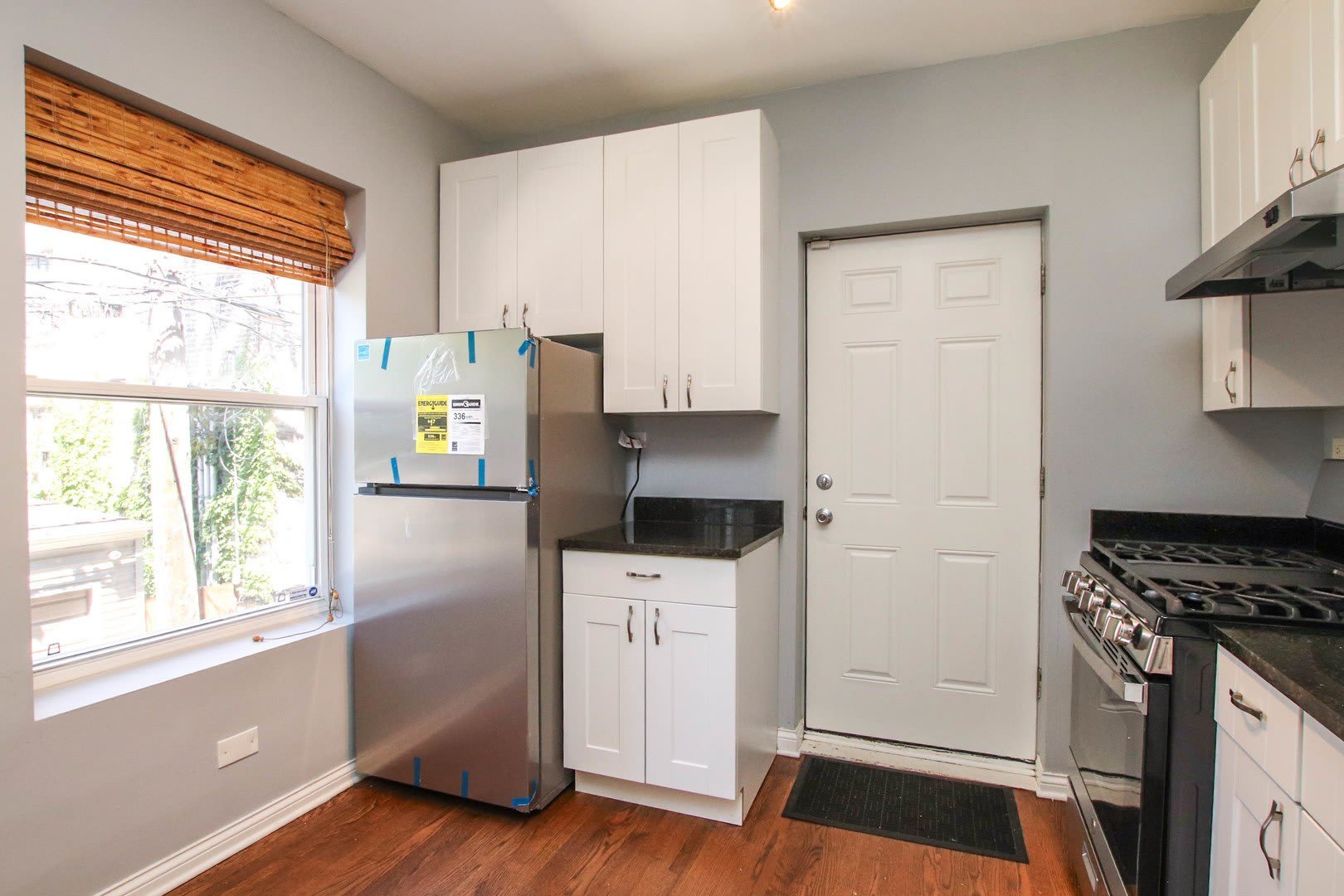 1626 W FARWELL Avenue – photo 4