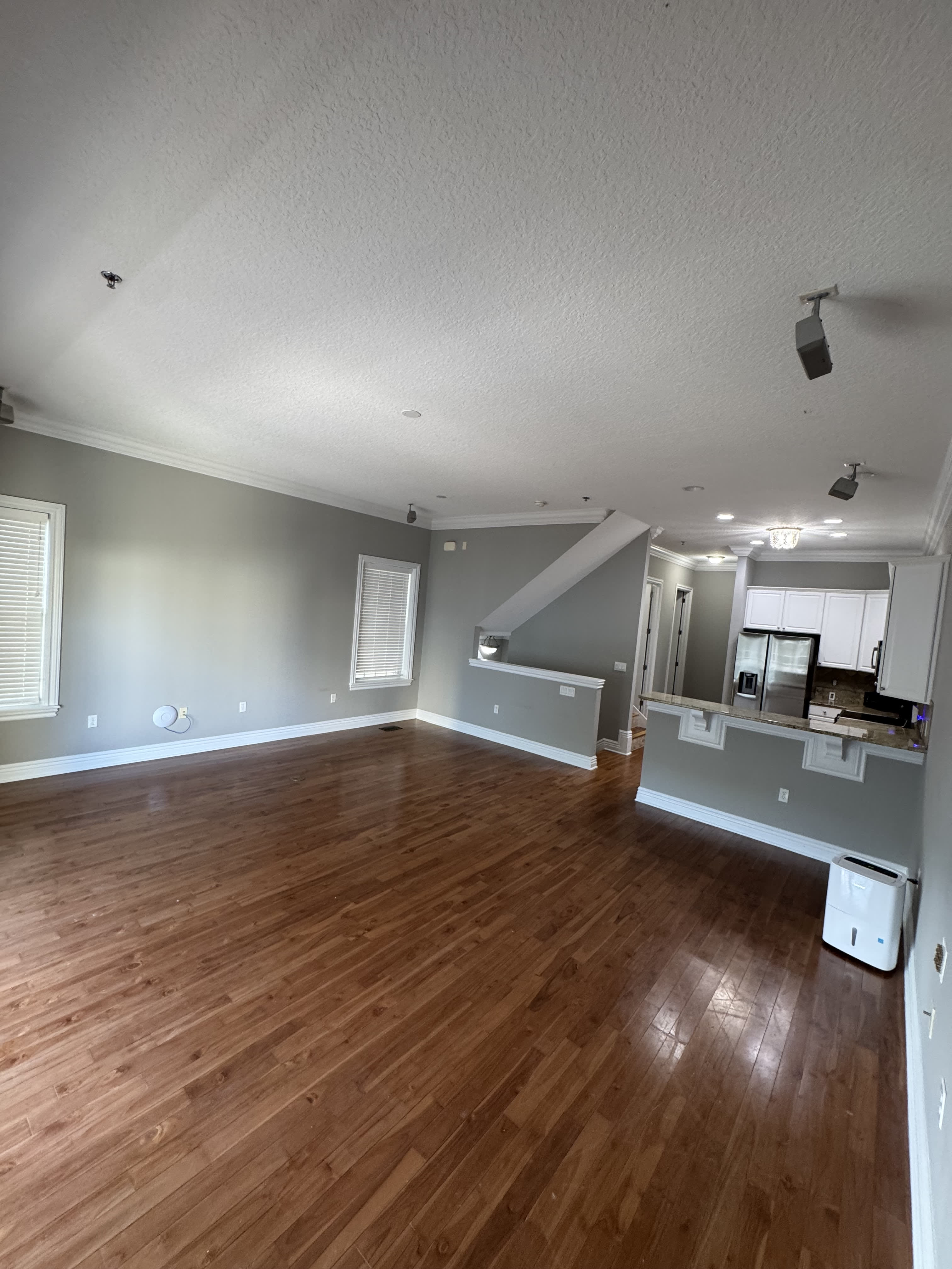 137 3rd Avenue South – photo 3