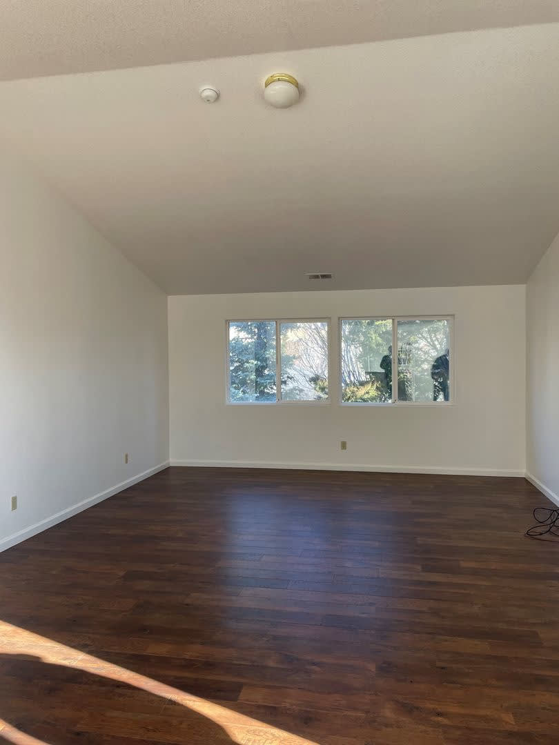Large Home Off Mcarran – photo 5