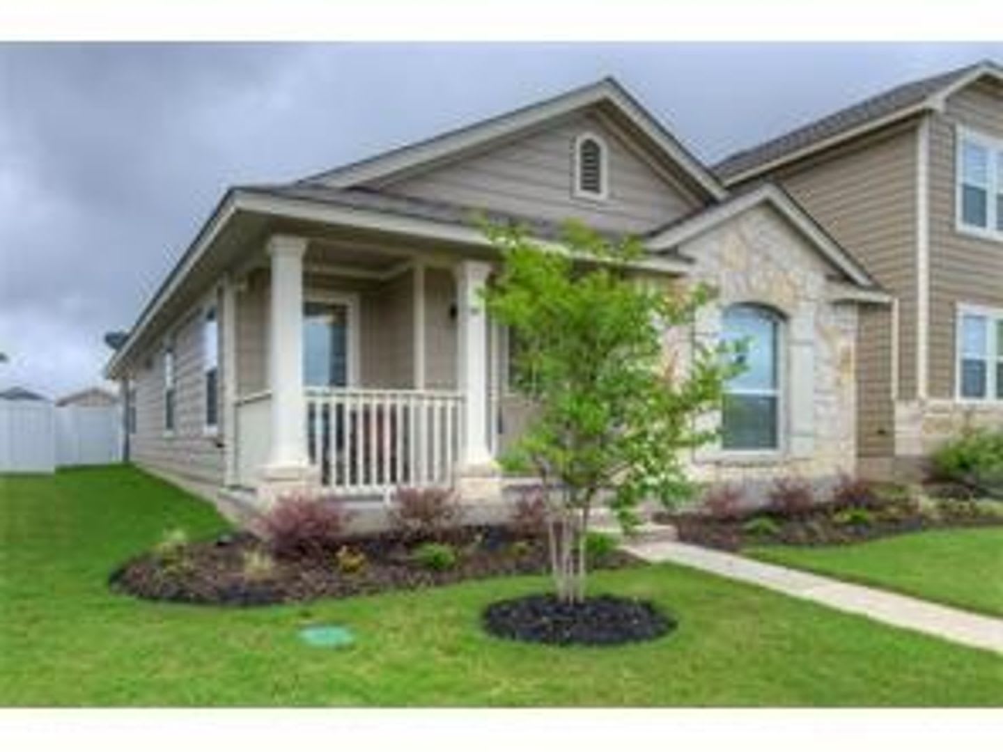 Charming 1 Story in Cedar Park Town Center – photo 3