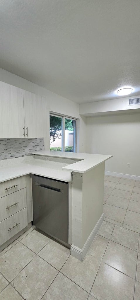 3770 N Jog Rd – photo 2