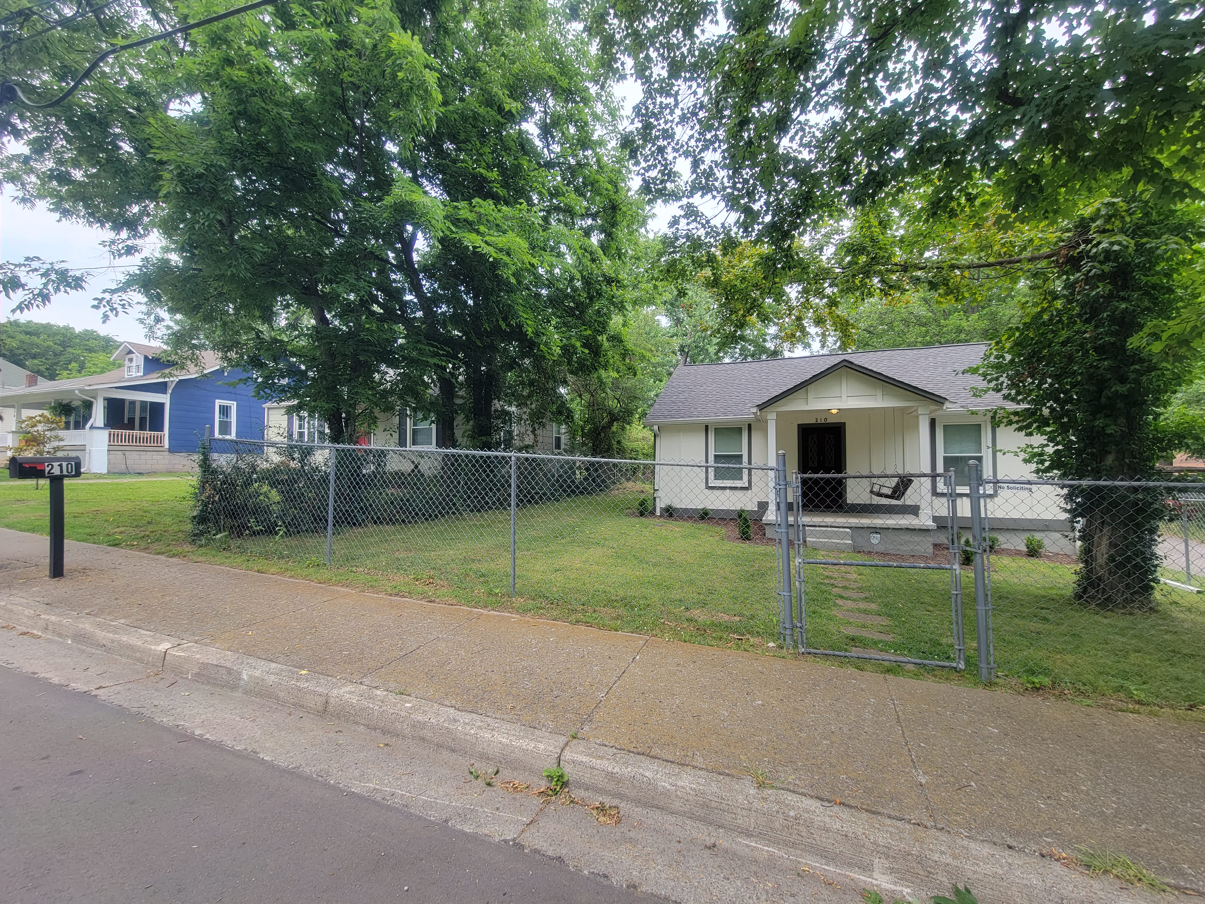 210 Peachtree Street – photo 4