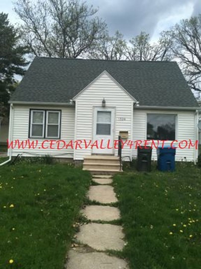3 Bedroom 1 Bath Single Family Home 1324 Stratford Waterloo, IA – photo 1