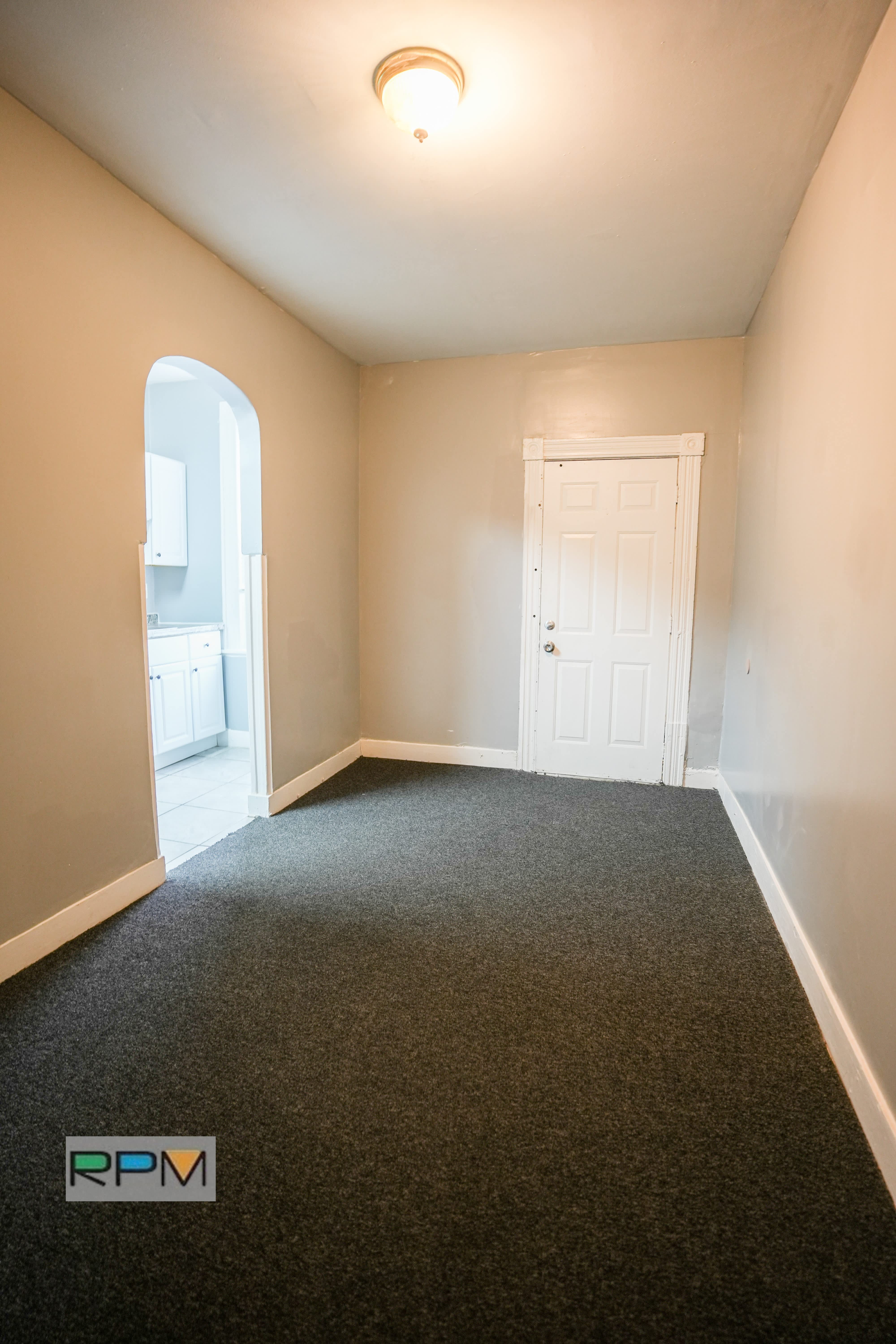 2021 W Baltimore St Apt 3 – photo 4