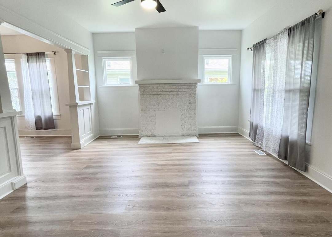 1709 East Glenwood Avenue – photo 2