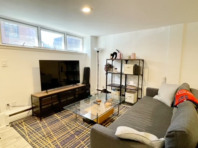 22 Anderson St – photo 2