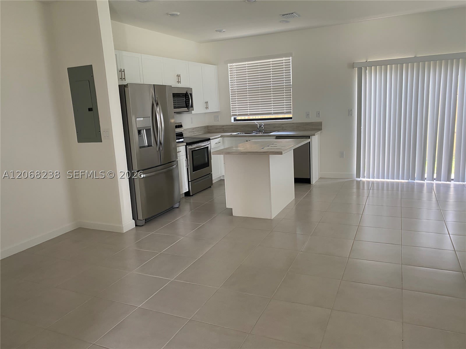 20696 Ne 7Th Pl – photo 3