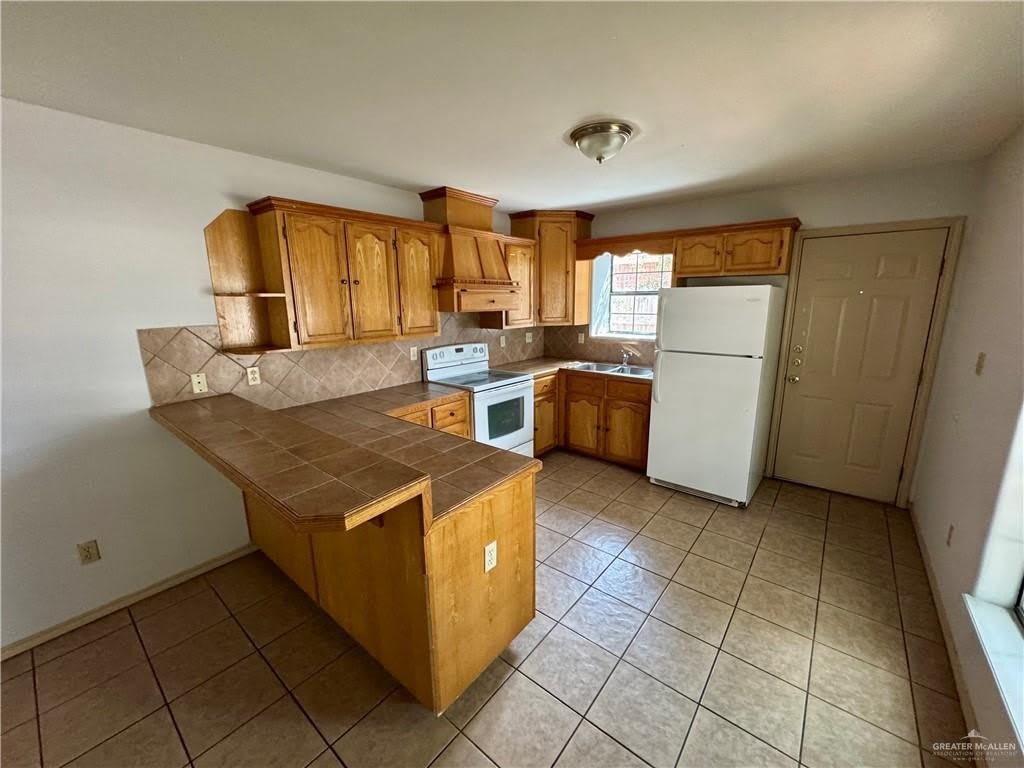 2100 Aruba Drive – photo 4