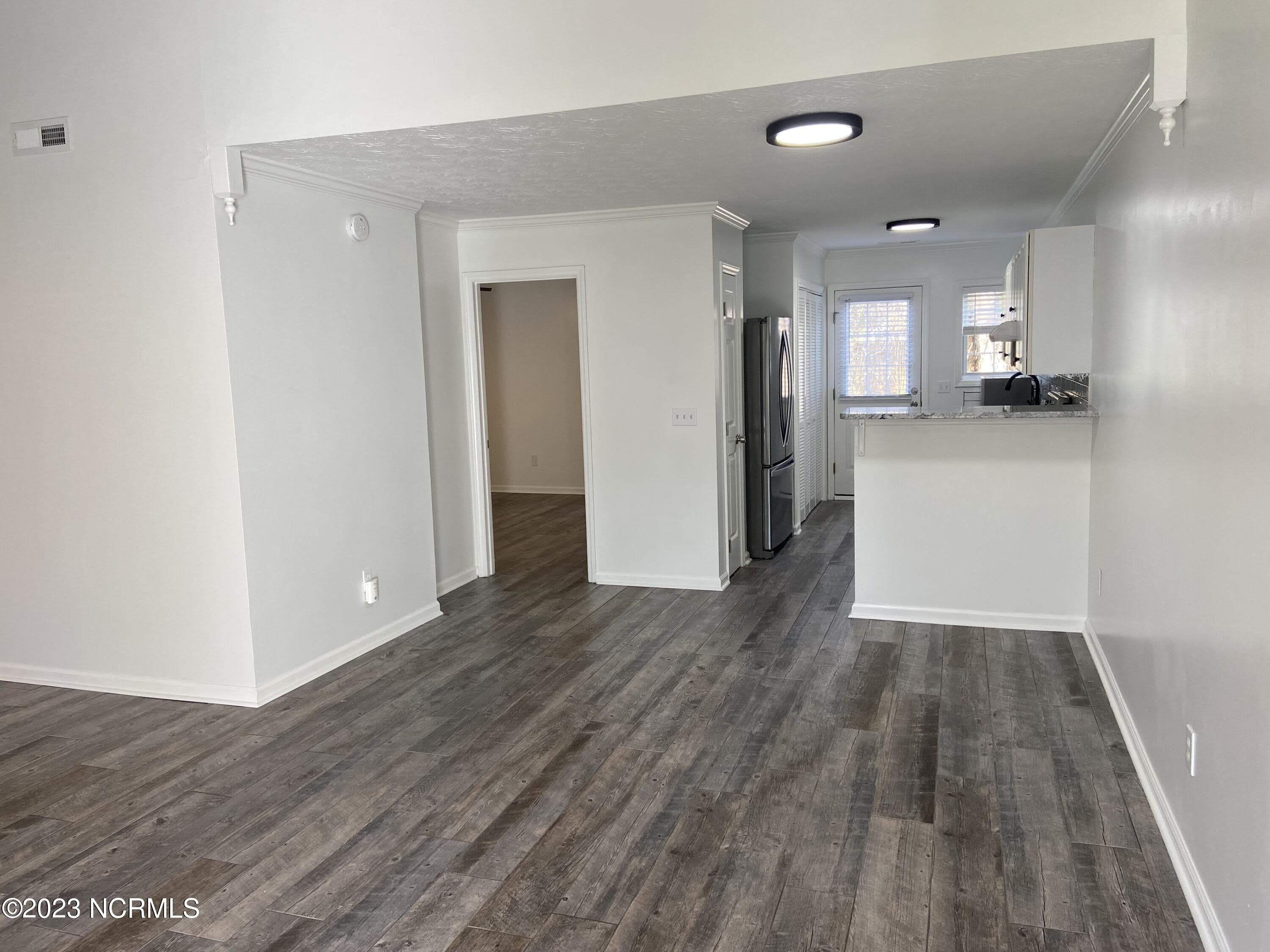 338 Emerald Cove Court – photo 2