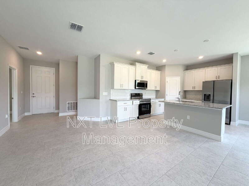 3512 50th St W – photo 4