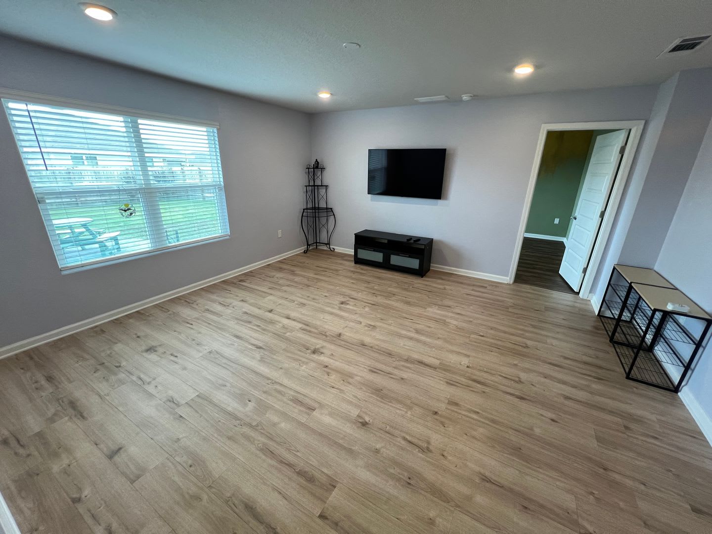 Must See 4 Bed 2Bath Pace Home – photo 5