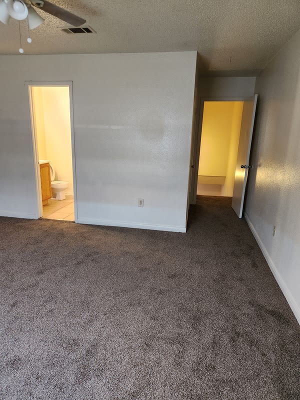 1625 Cooper Road Apartment D – photo 2