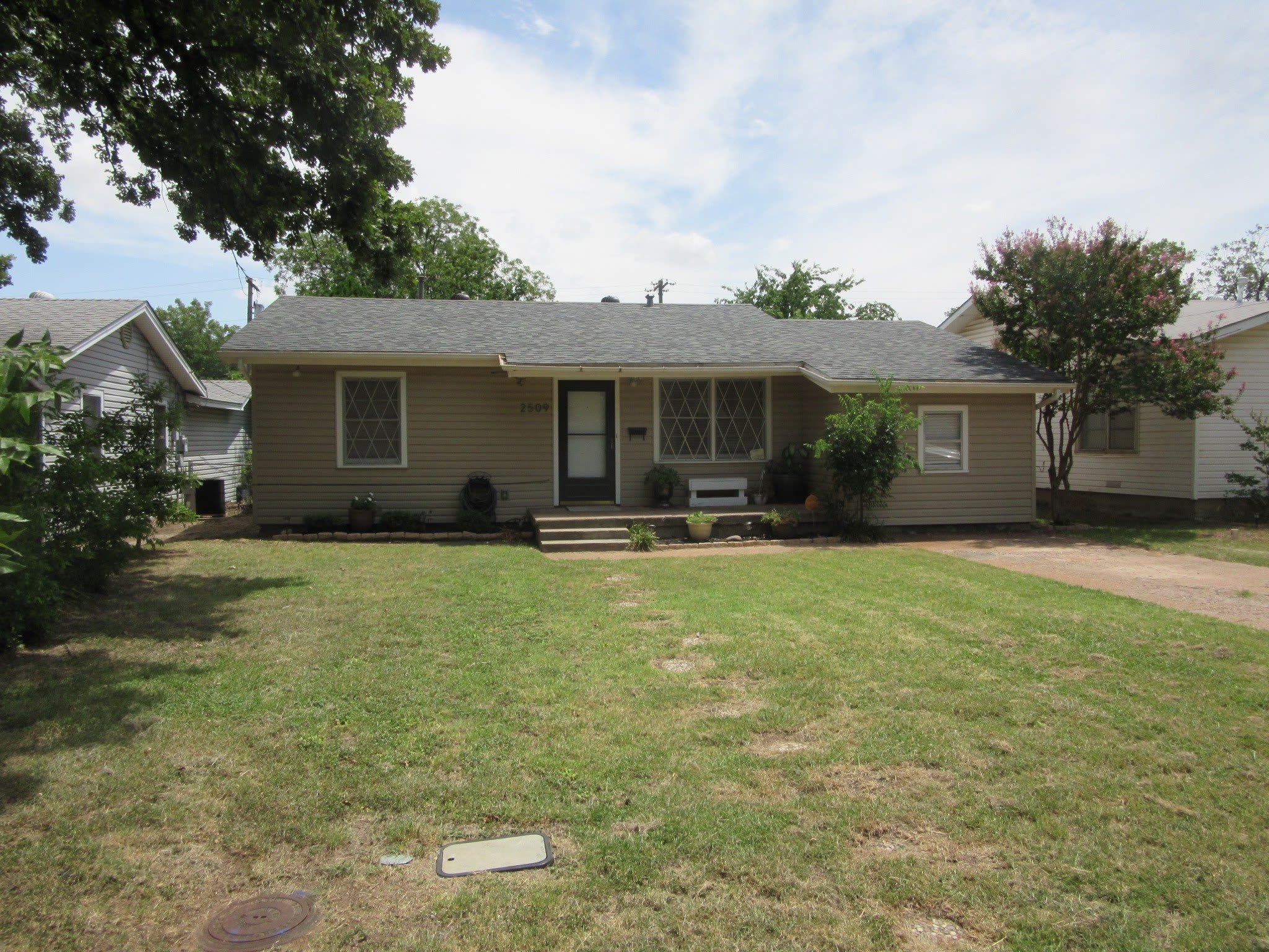2509 S 25th Street – photo 1