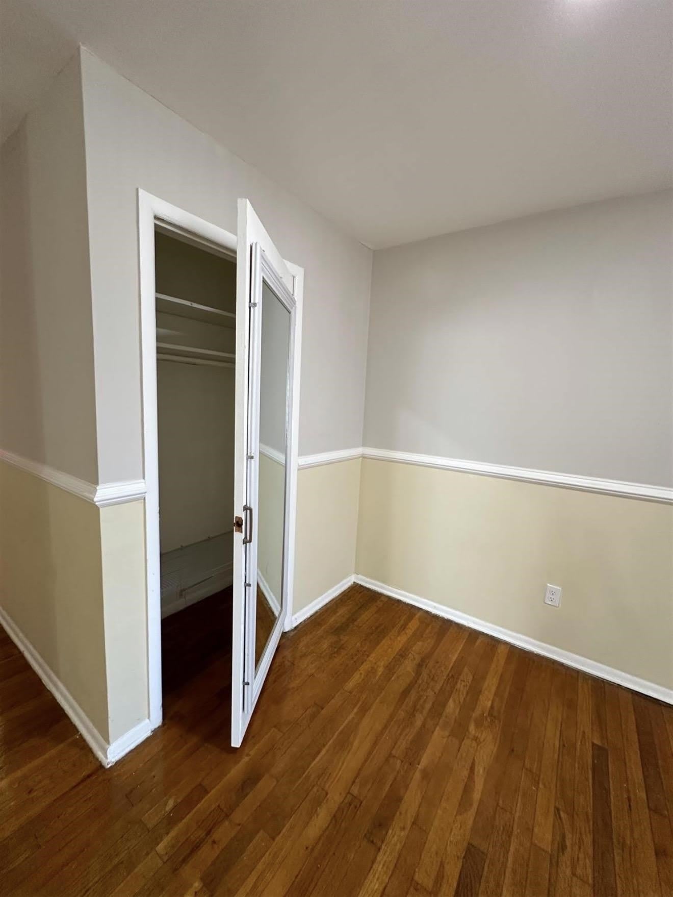 374 CATOR AVE – photo 4
