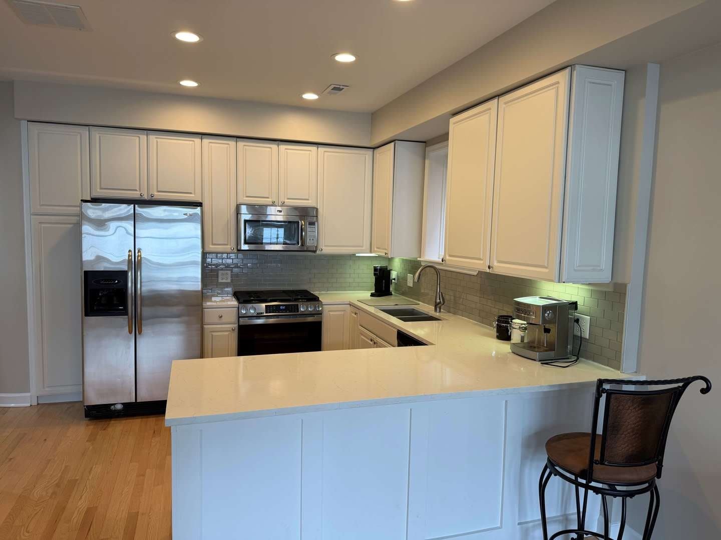 940 W Concord Place – photo 3
