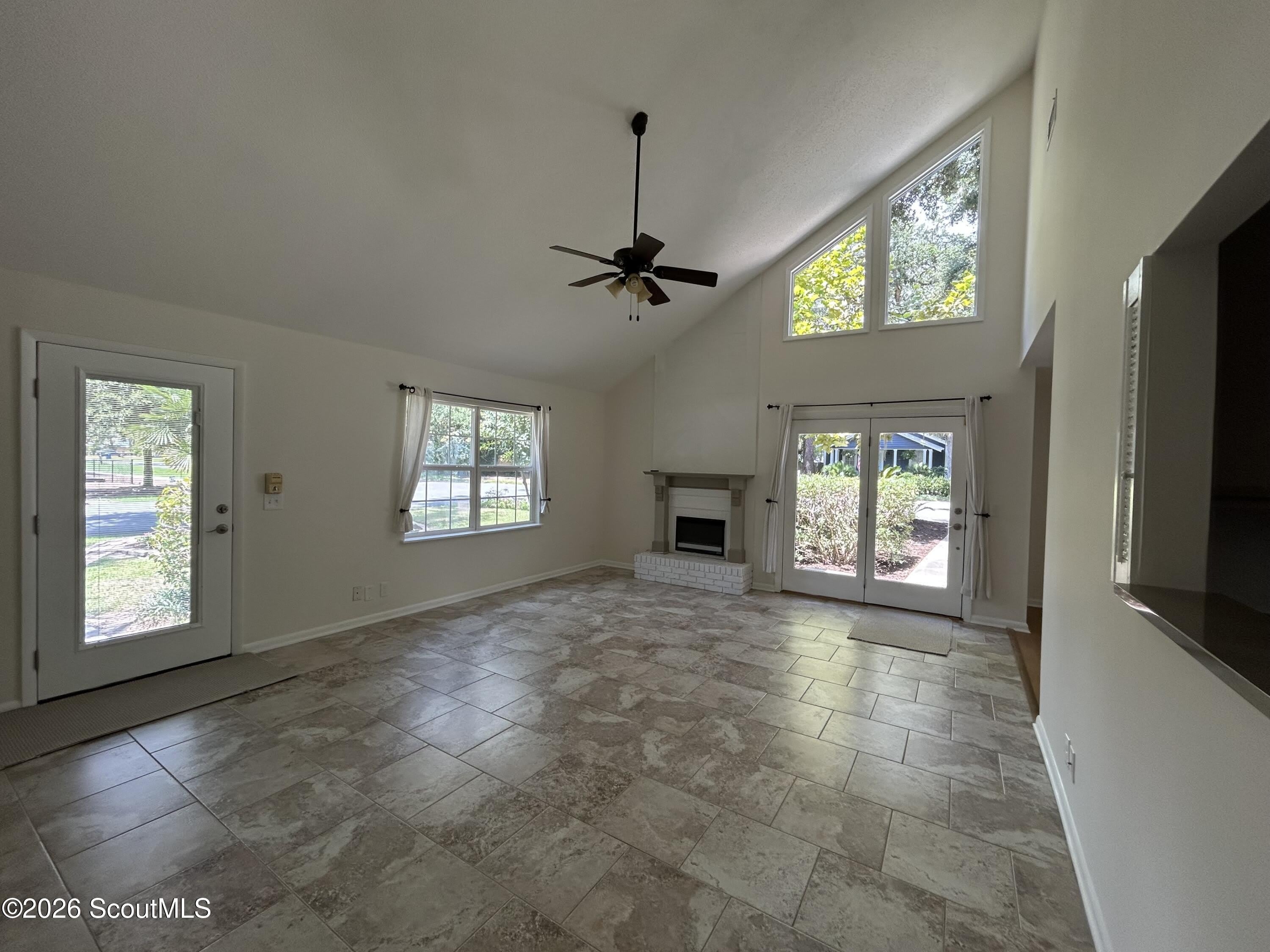 125 Atlantic Drive – photo 4
