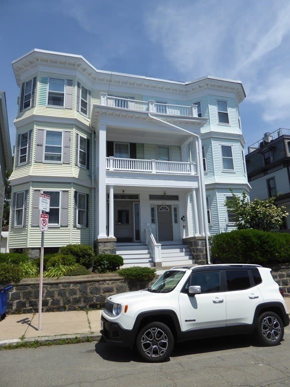 844 E Fifth Street – photo 1