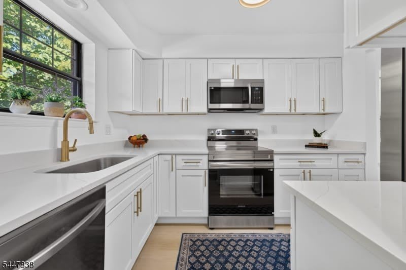 10 Daniel Ct – photo 3
