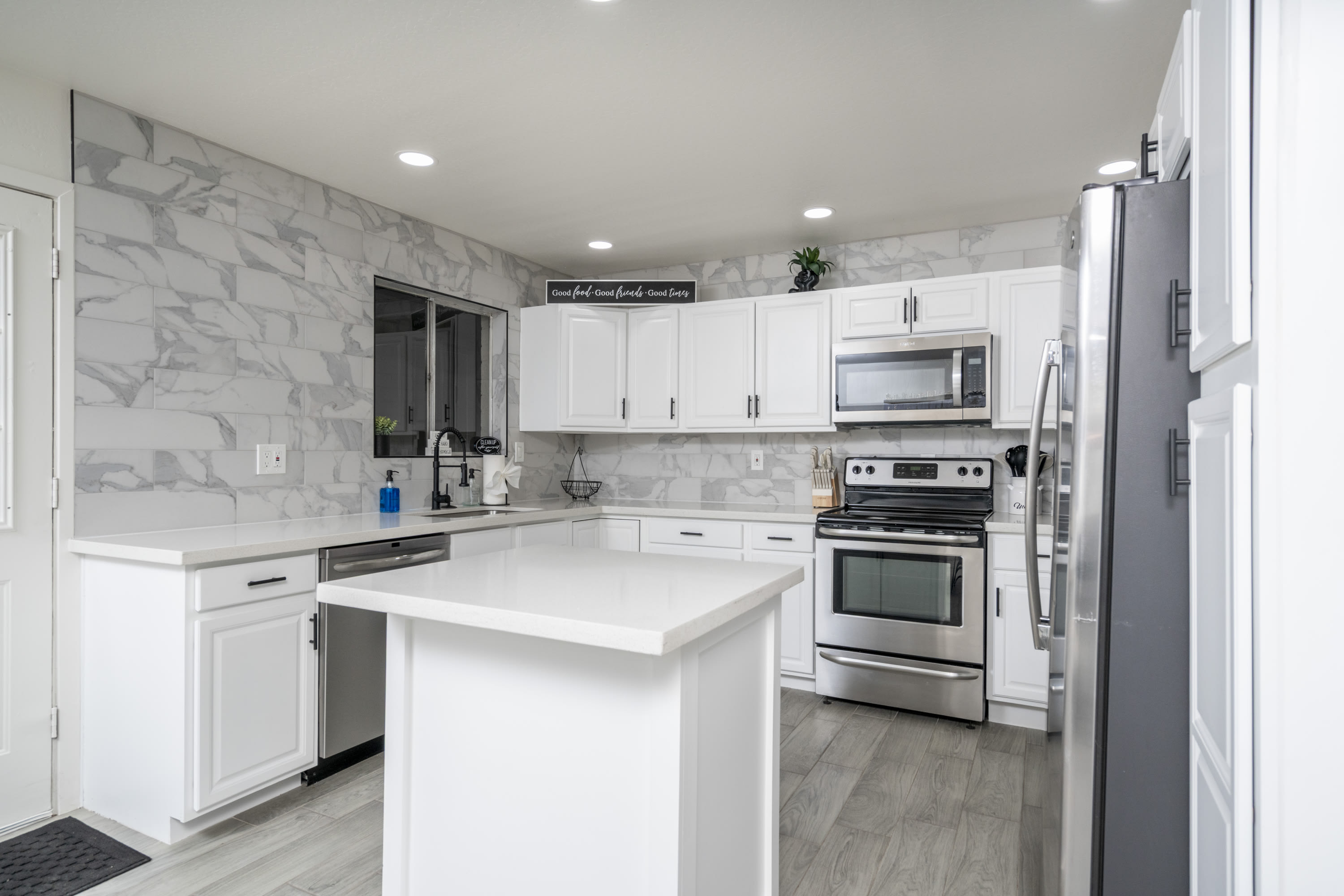 1047 West Elna Rae Street – photo 4