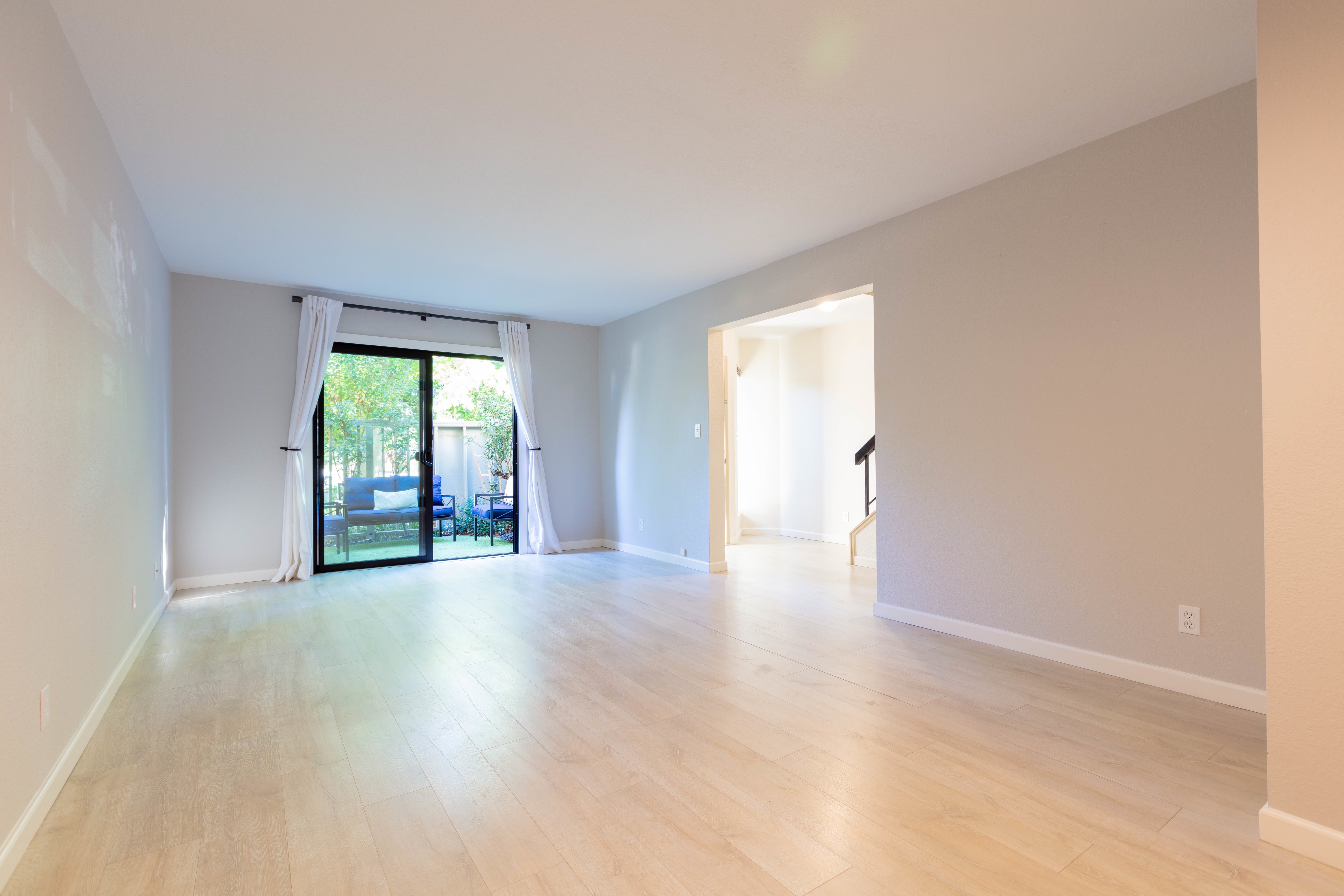 1660 Parkside Drive – photo 5