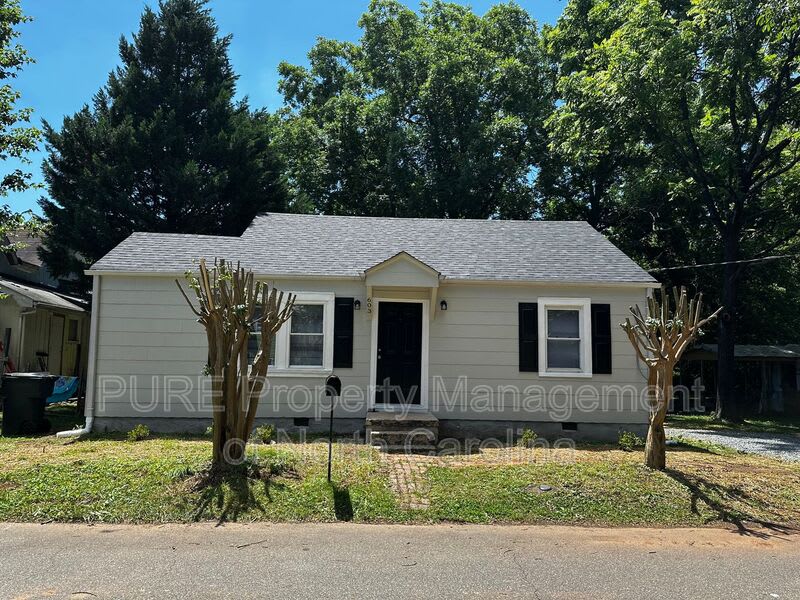 603 Robbins St – photo 3