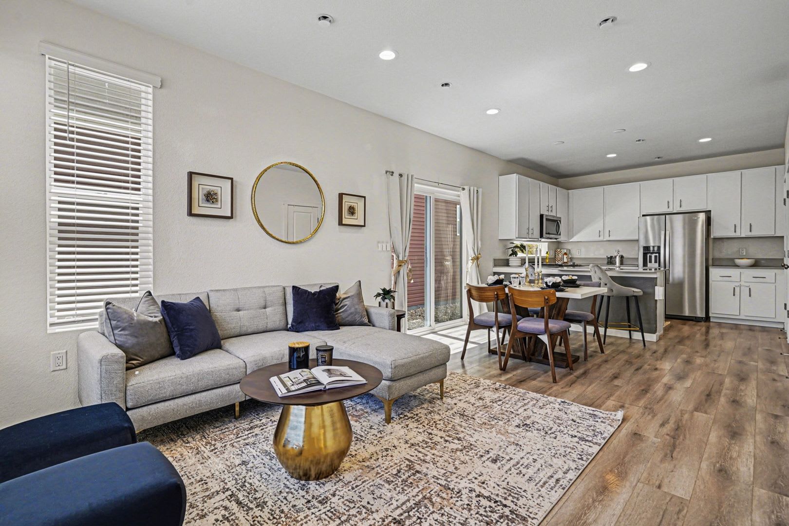 Modern 2BR/2BA Home – photo 2