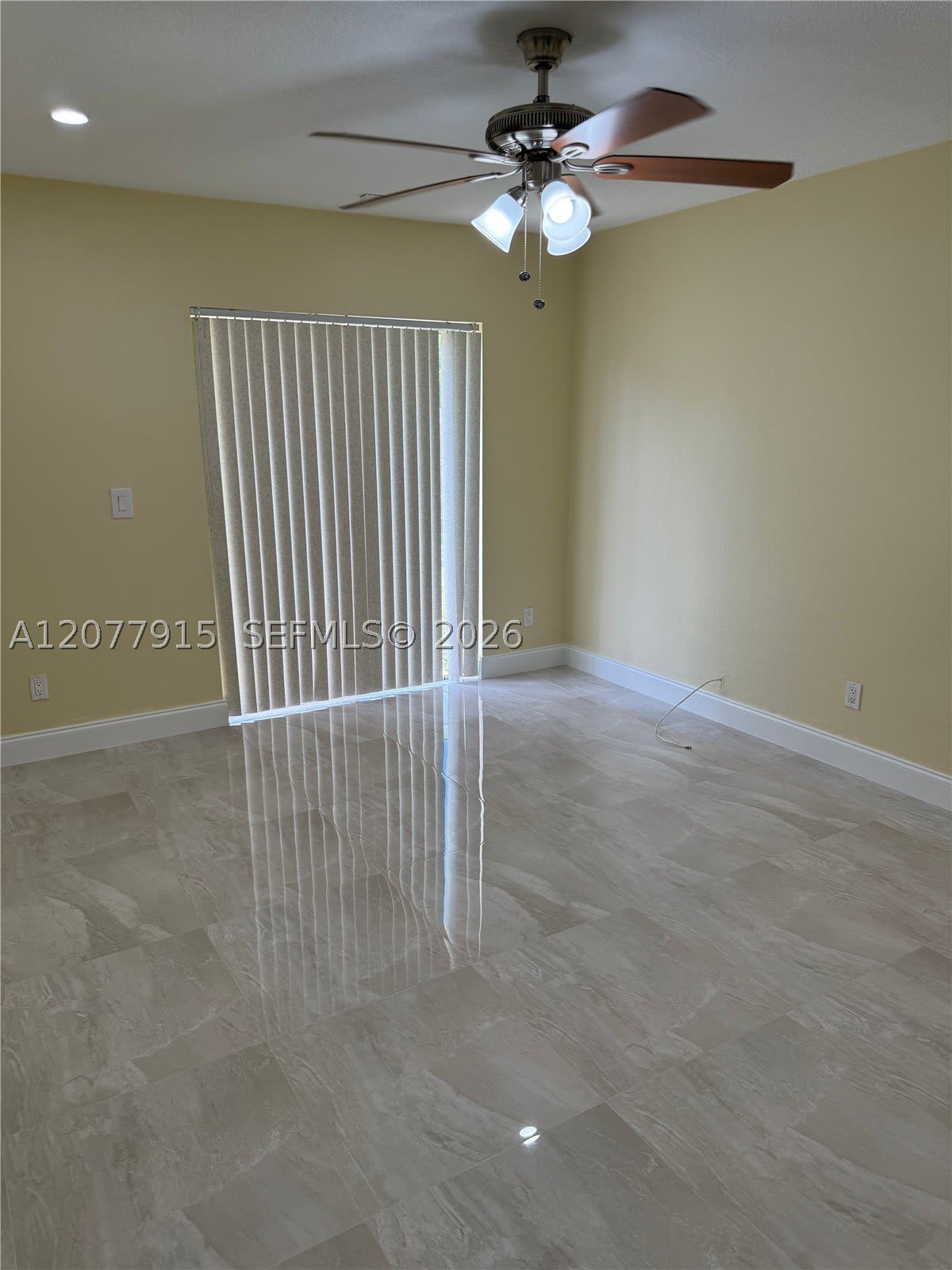 920 SW 111th Ave – photo 4