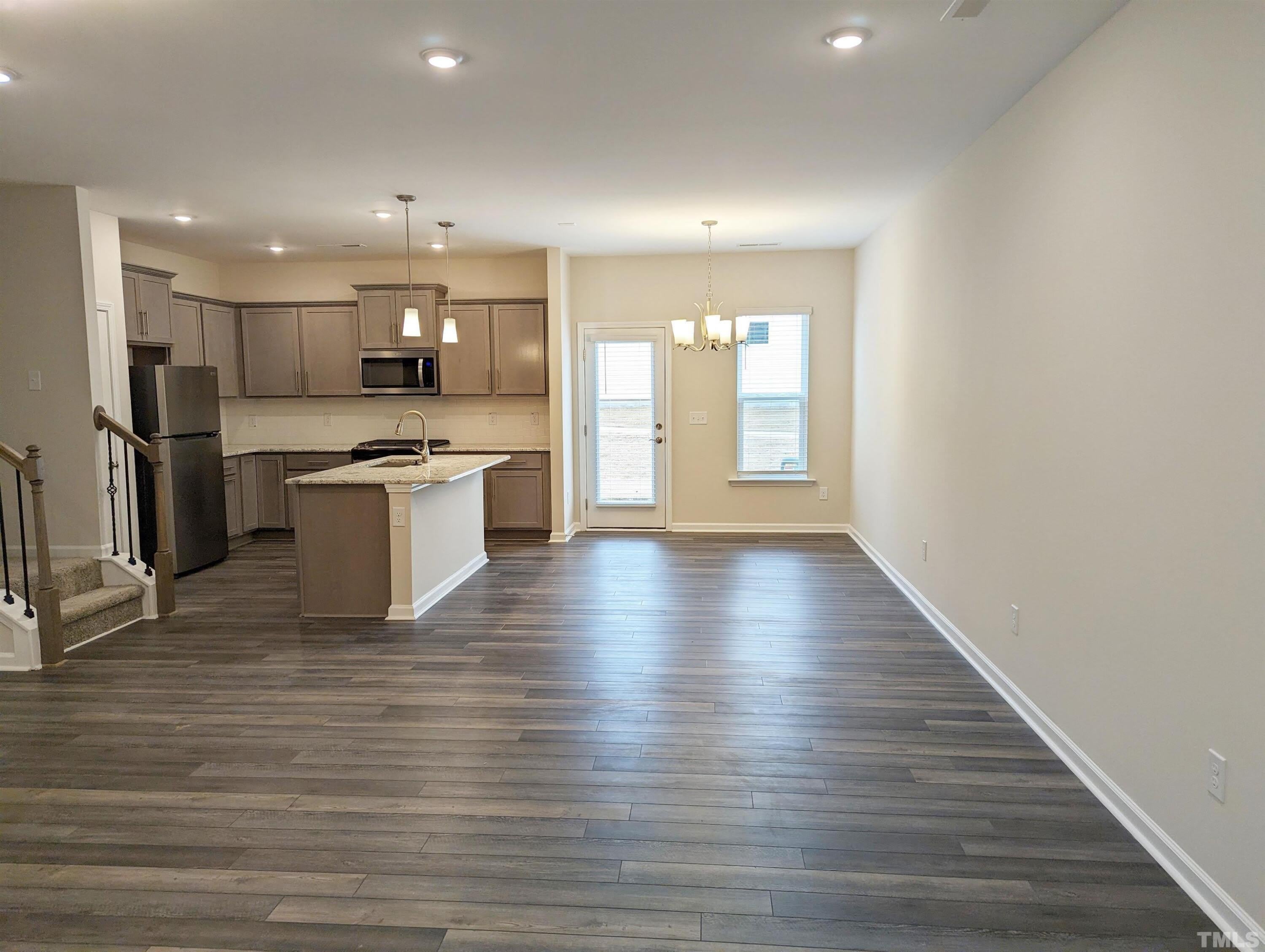 1527 Smoky Mountains Street – photo 4