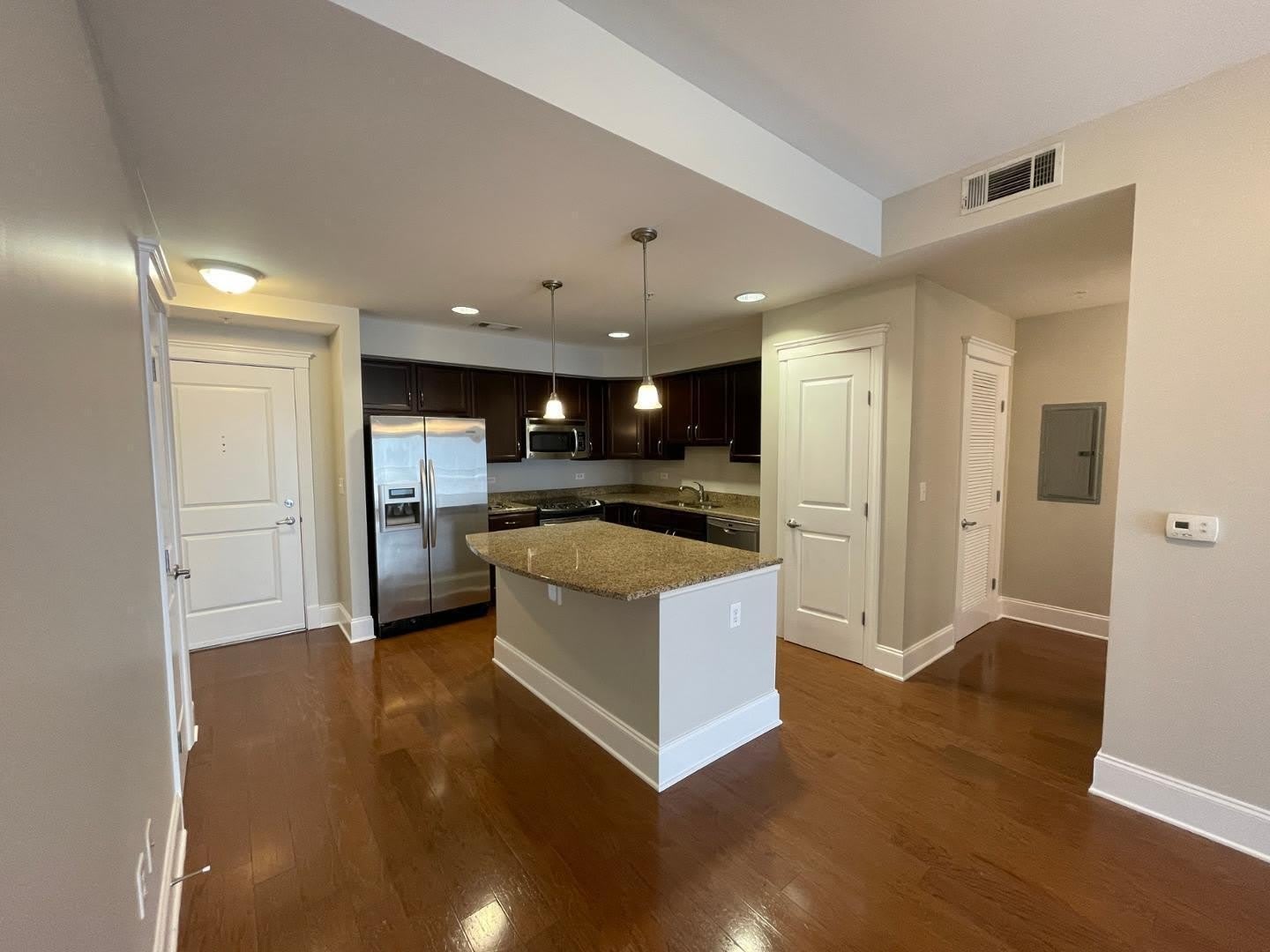 222 Glenwood Avenue – photo 4