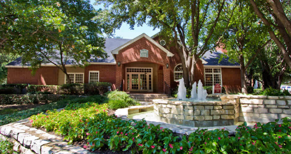 Preston Village Apartments – photo 1