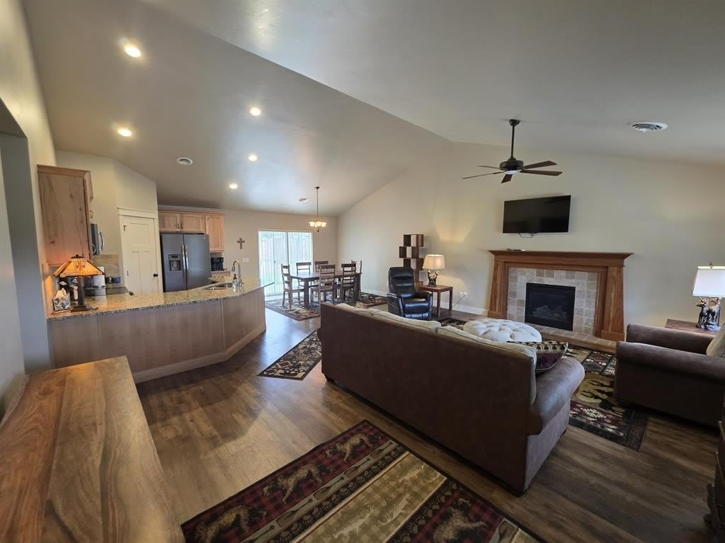 3020 Hardpan Ave – photo 3