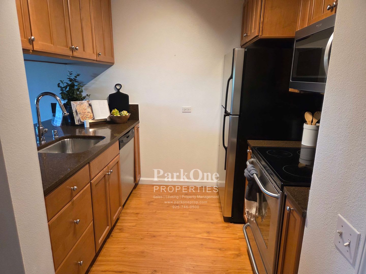 Nicely Updated Condo in Downtown Walnut Creek – photo 2