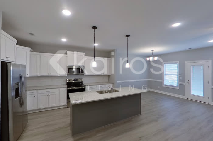 3705 Oak Leaf Way – photo 4
