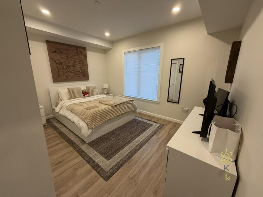 458 Washington St – photo 4