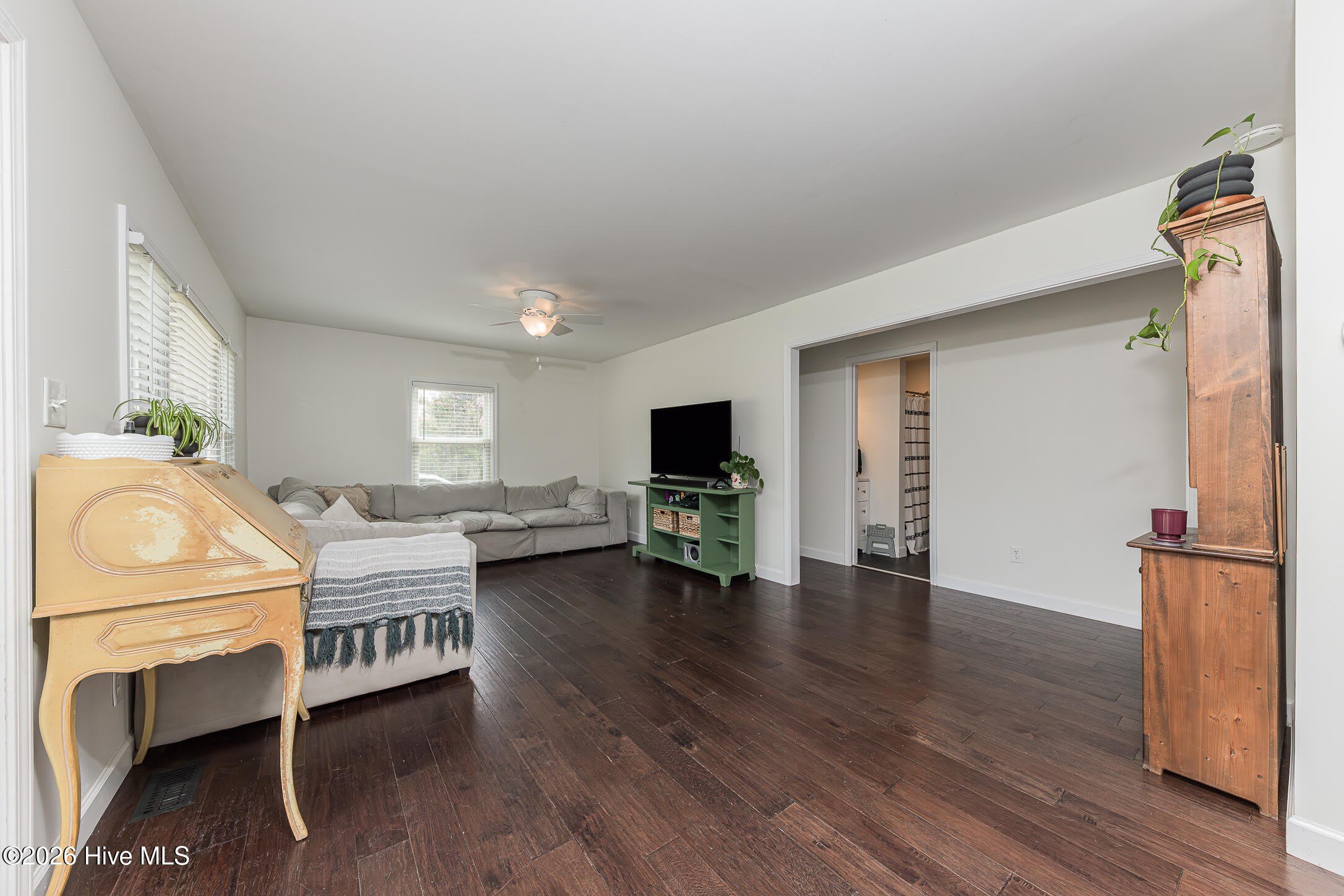 670 Queens Creek Road – photo 5