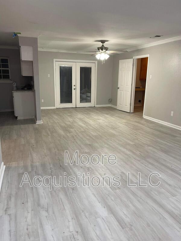 302 E Kansas – photo 2