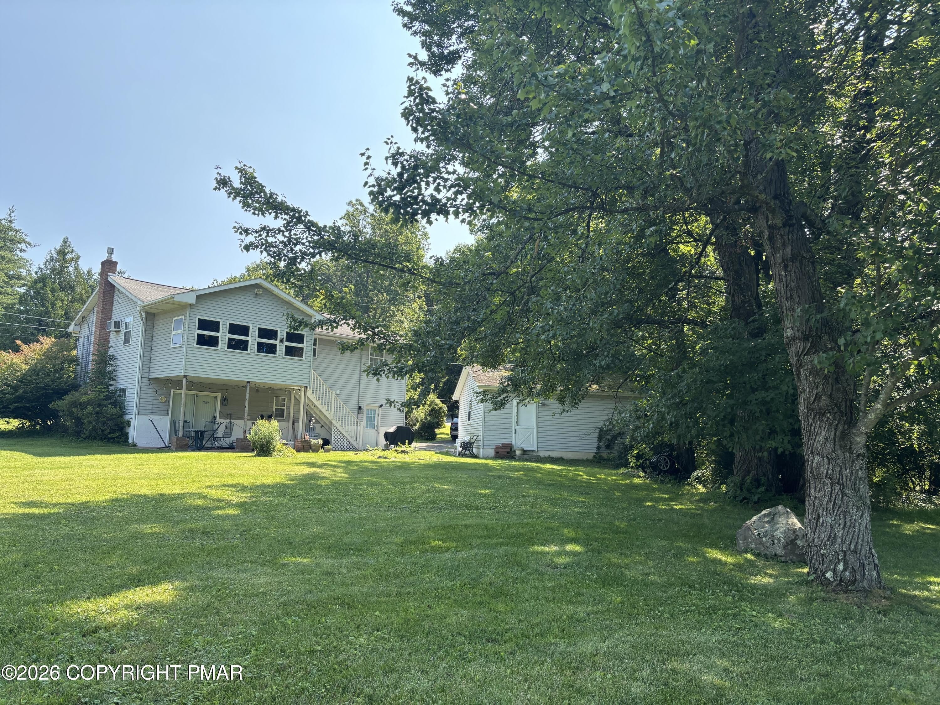 2639 Lakeshore Drive – photo 5