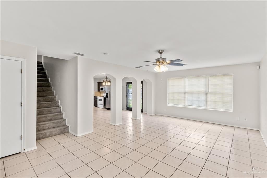 4416 Thunderbird Avenue – photo 2