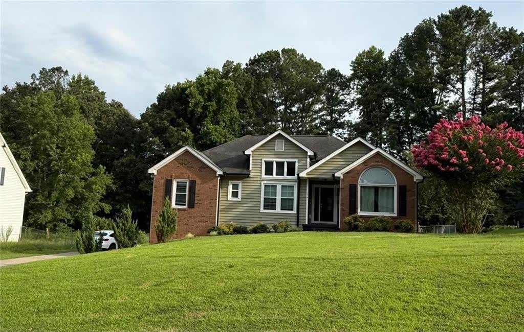 154 Camden Woods Dr – photo 4