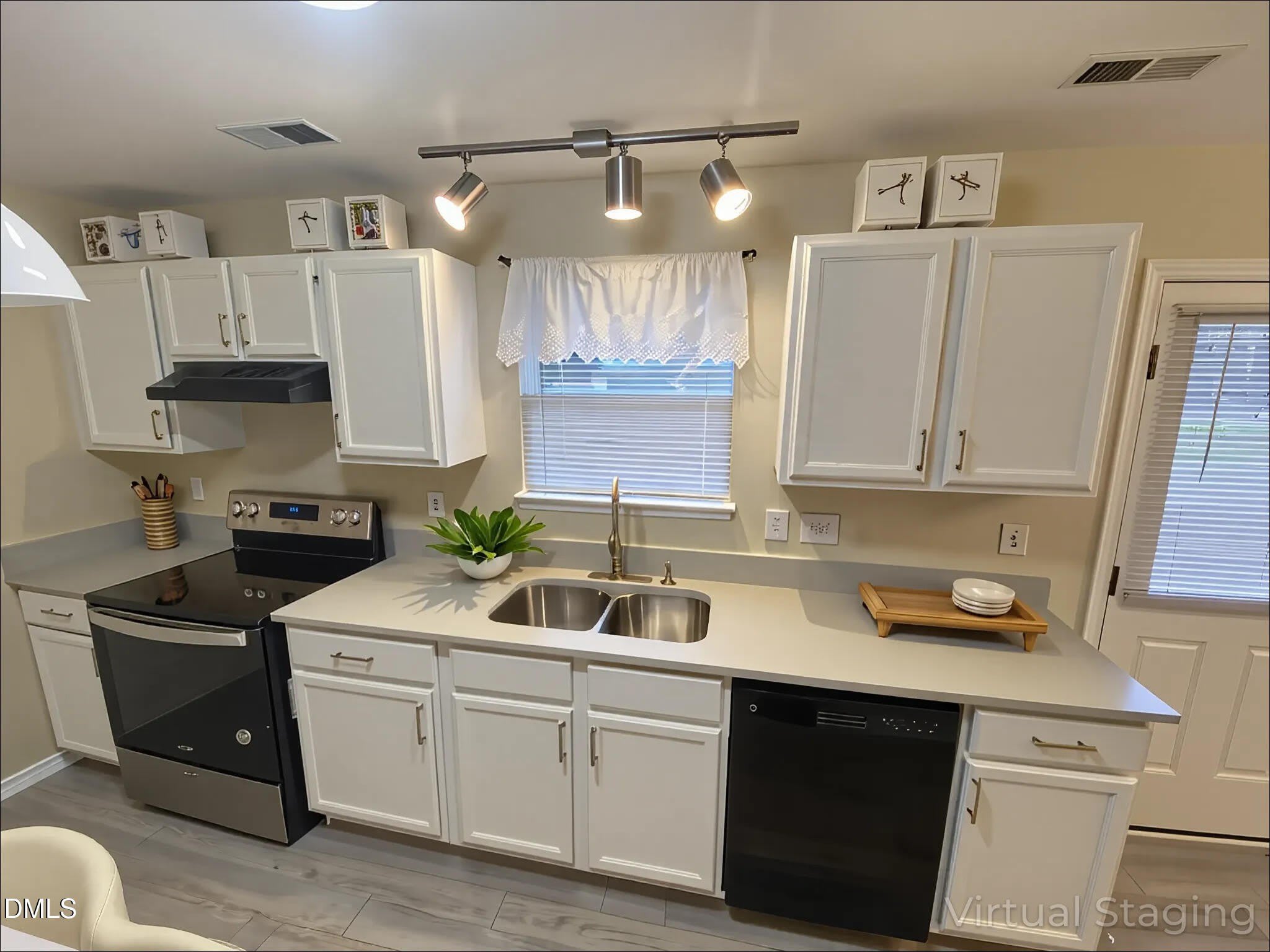 317 Providence Hall Drive – photo 4