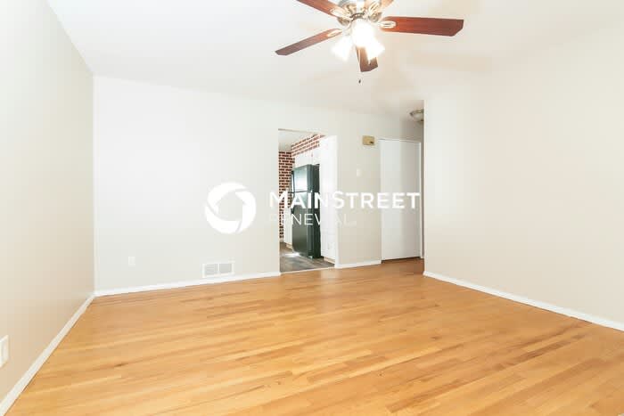 6917 Frostview Lane – photo 4